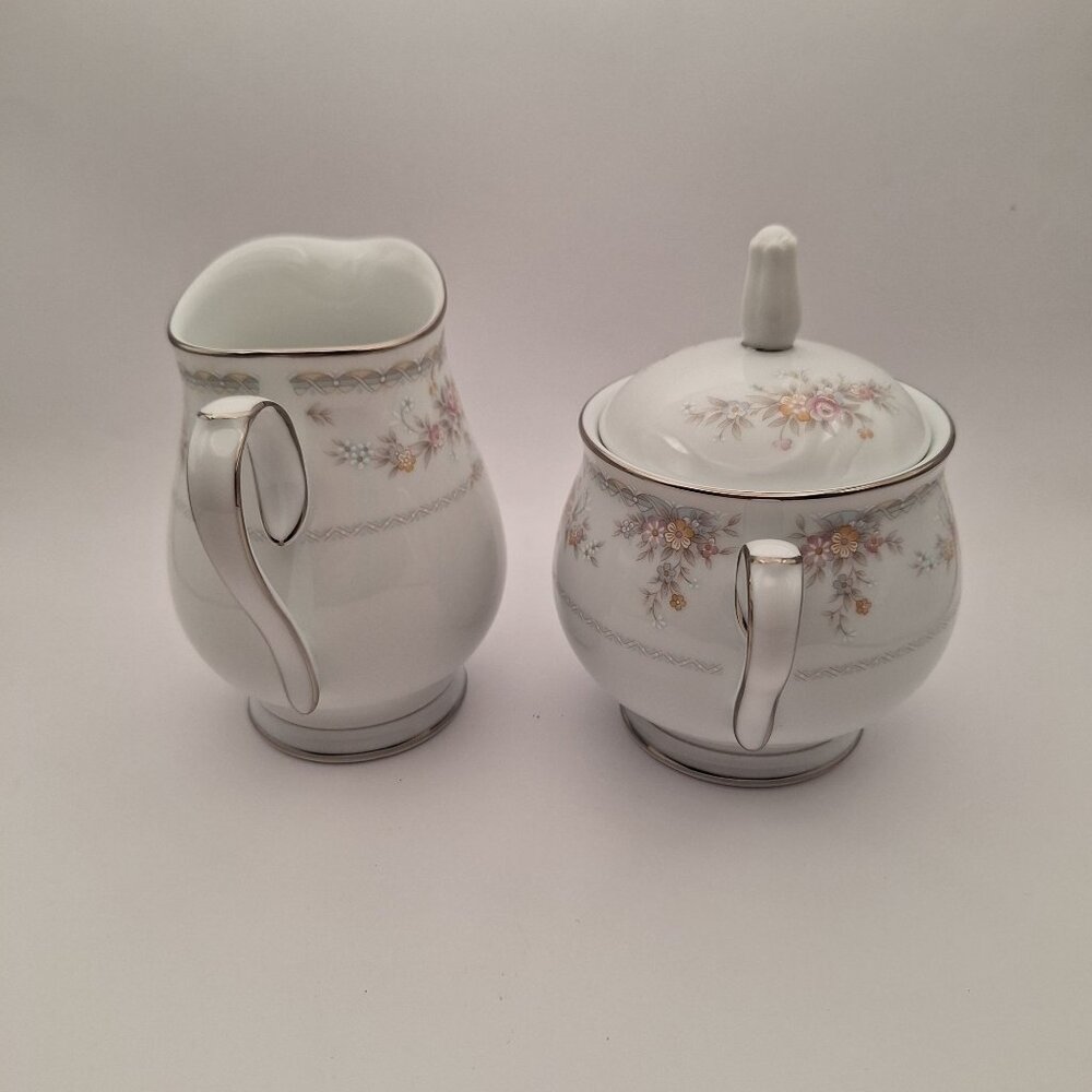 NORITAKE VERANDA 3015 CREAMER & LIDDED SUGAR BOWL PASTEL FLORALS PLATINUM TRIM